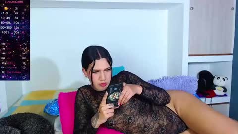Natalia Jaramillo online show from October 8, 2025, 10:29 pm