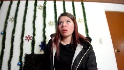 Natalia Walker online show from December 20, 2025, 12:34 pm