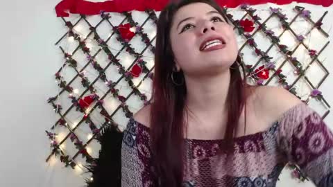 Natalia Walker online show from April 18, 2026, 7:58 pm