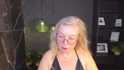 NataliCloud online show from October 18, 2025, 1:12 pm