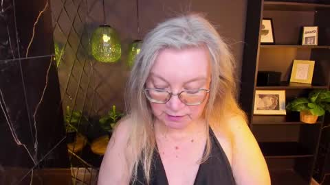 NataliCloud online show from April 18, 2026, 7:07 pm