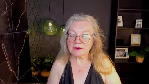 Snapshot of natalicloud chatting on July 21, 2026, 1:24 pm NataliCloud online show from July 21, 2026, 1:24 pm