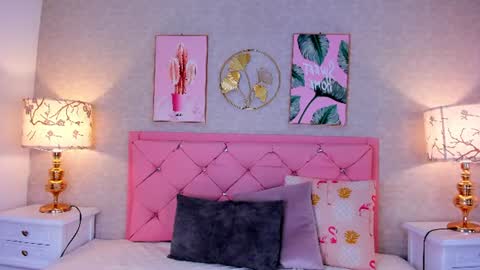 Snapshot of natalie_fox__ chatting on June 13, 2026, 11:30 am Naty online show from June 13, 2026, 11:30 am