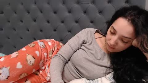 Miia online show from February 2, 2025, 3:10 am