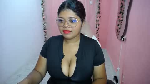 natalielabellex1 online show from October 20, 2025, 8:20 pm