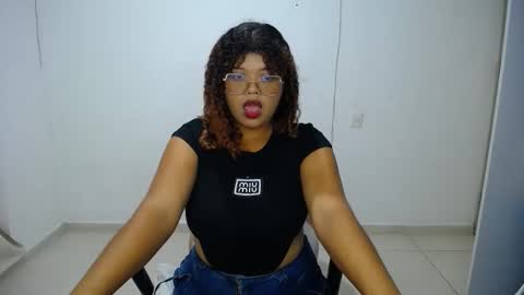 natalielabellex1 online show from December 18, 2025, 4:40 am