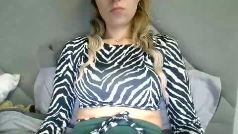 Natali online show from September 11, 2025, 2:06 pm