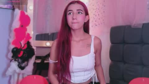 natalliapradas online show from October 25, 2025, 2:35 pm