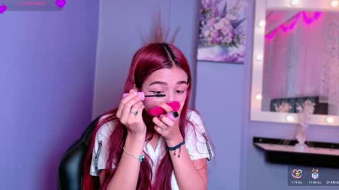 natalliapradas online show from November 22, 2025, 2:27 pm