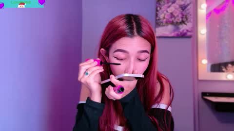 natalliapradas online show from December 15, 2025, 4:11 pm