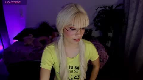 MissNatis online show from May 6, 2026, 1:57 am