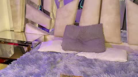 Natalye foster online show from April 21, 2026, 7:17 pm