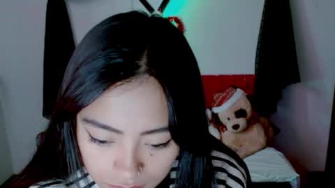 Nataly Escobar online show from February 26, 2025, 11:52 am