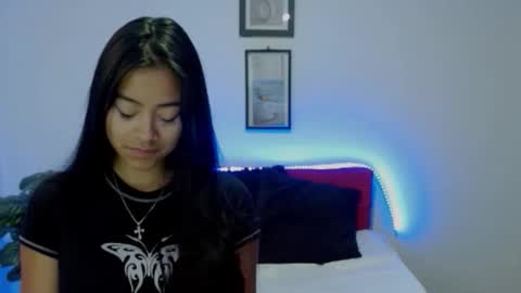 Nataly Escobar online show from February 2, 2026, 1:32 pm