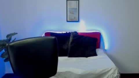 Nataly Escobar online show from February 3, 2026, 1:16 pm