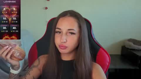 Snapshot of natalyfreman chatting on June 18, 2026, 5:30 am Nataly online show from June 18, 2026, 5:30 am