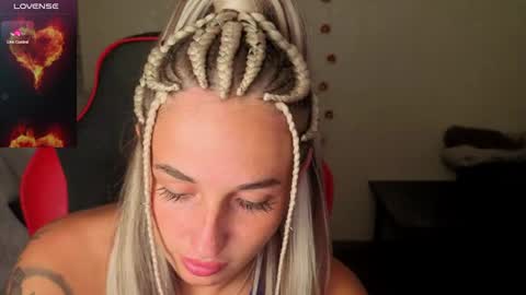 Snapshot of natalyfreman chatting on July 19, 2026, 7:17 pm Nataly online show from July 19, 2026, 7:17 pm