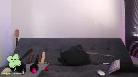   online show from March 17, 2026, 8:01 pm