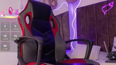 Natasha  online show from October 24, 2025, 8:49 pm