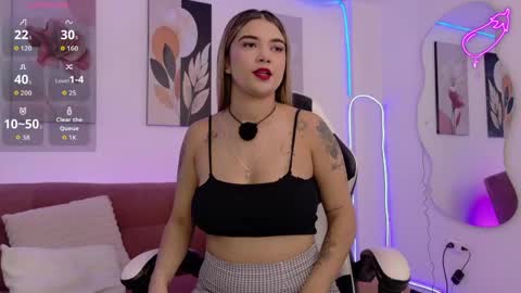Snapshot of natasha__black chatting on June 6, 2026, 7:29 pm Natasha online show from June 6, 2026, 7:29 pm