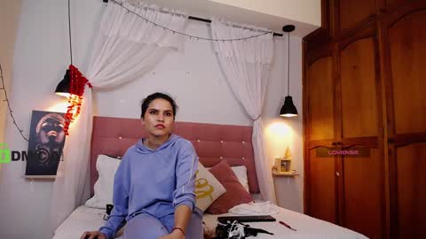 Snapshot of natasha__jackson chatting on February 8, 2025, 3:00 pm natasha online show from February 8, 2025, 3:00 pm