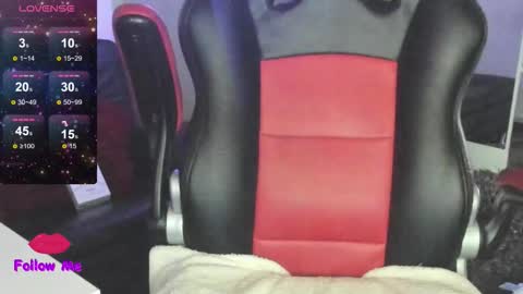 Natasha online show from October 7, 2025, 6:32 am