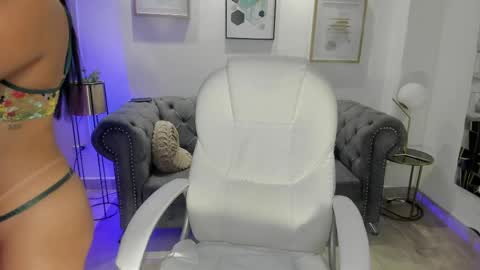 natasha kiim online show from April 13, 2026, 12:38 am