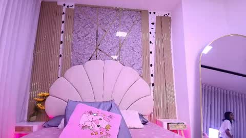 Natasha online show from April 21, 2026, 7:17 pm