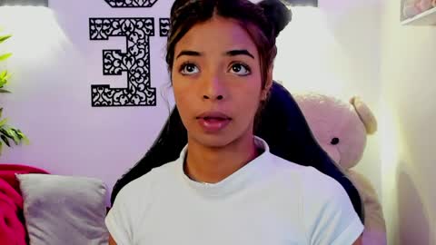 Natasha  online show from March 31, 2026, 4:07 pm