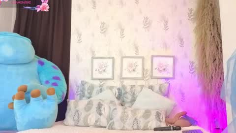 Natasha Blade online show from June 6, 2026, 11:37 am