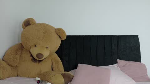 Snapshot of natashaparker__ chatting on June 11, 2026, 4:21 am Natasha online show from June 11, 2026, 4:21 am