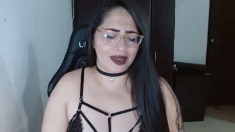 Natasha Smithe  online show from November 21, 2025, 12:21 am