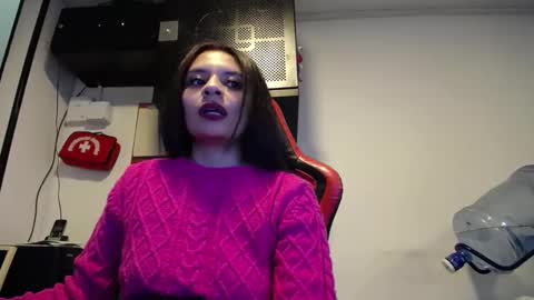 Natashax  online show from September 19, 2025, 8:31 pm