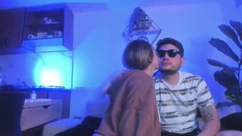 Natasha Independent model online show from September 14, 2025, 5:50 am