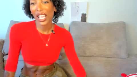 Snapshot of natassiadreamsxxx chatting on May 12, 2026, 12:41 am Natassia Dreams online show from May 12, 2026, 12:41 am