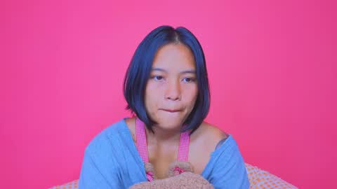 Natcha C online show from December 25, 2024, 1:10 am