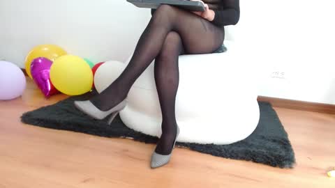 nath_dawson online show from March 4, 2025, 2:10 pm