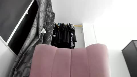     NATHALIA online show from November 28, 2025, 1:58 pm