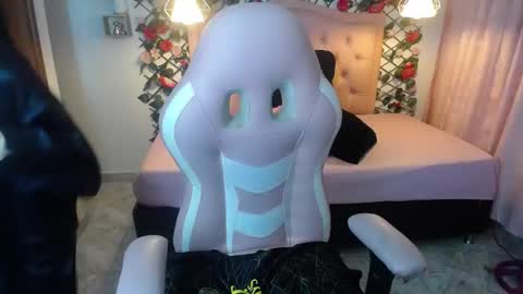 nathaliasweet_1_ online show from January 10, 2025, 2:34 pm