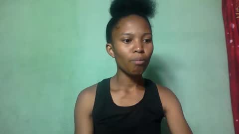 Snapshot of nathalie004 chatting on October 27, 2025, 5:33 am nathalie004 online show from October 27, 2025, 5:33 am