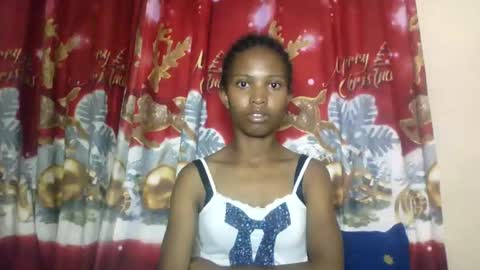 Snapshot of nathalie004 chatting on November 26, 2025, 8:04 am nathalie004 online show from November 26, 2025, 8:04 am