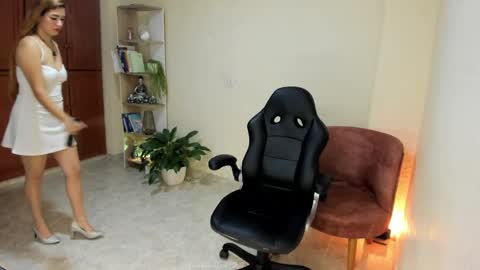 Snapshot of nathalie_29 chatting on May 14, 2026, 1:29 pm NATHALIE online show from May 14, 2026, 1:29 pm