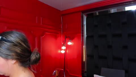 nathalie rossel online show from March 8, 2025, 1:28 am