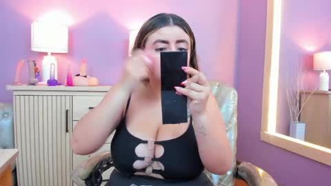 nathalie rossel online show from April 22, 2026, 7:37 pm