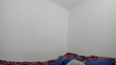 Nathaly online show from March 7, 2025, 7:49 pm