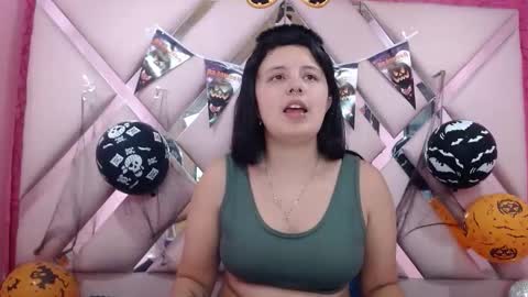 nathaly low online show from November 1, 2025, 3:08 am