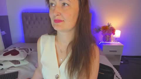 NathalyStars online show from June 8, 2026, 12:38 pm