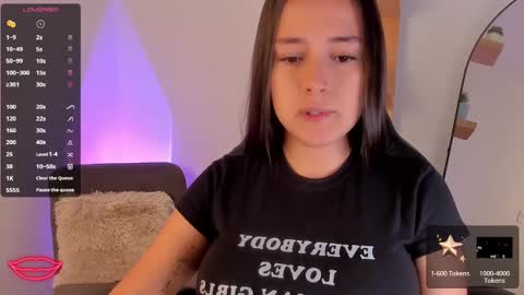 nathalyxx_ online show from February 12, 2025, 2:32 pm