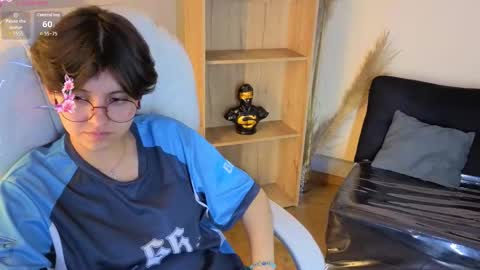 nathalyy_ds online show from October 23, 2025, 7:51 am