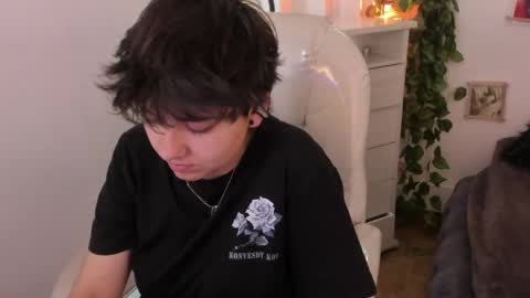 nathalyy_ds online show from May 17, 2026, 4:36 pm